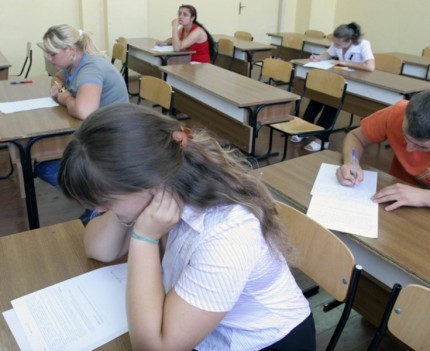 elevi_bac-430x351